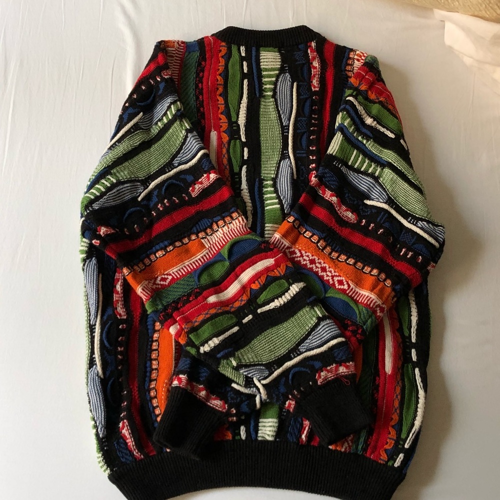 VINTAGE COOGI SWEATER - Picture 2 of 5